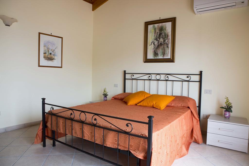 סן אנג'לו Appartamento Villa Degli Ulivi חדר תמונה